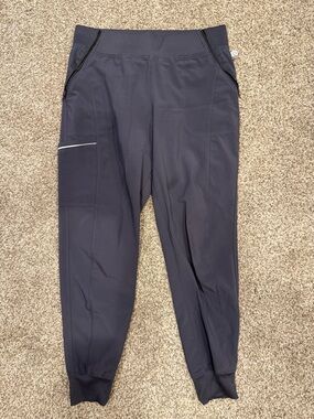 Women's Jogger Scrubs with Pocket